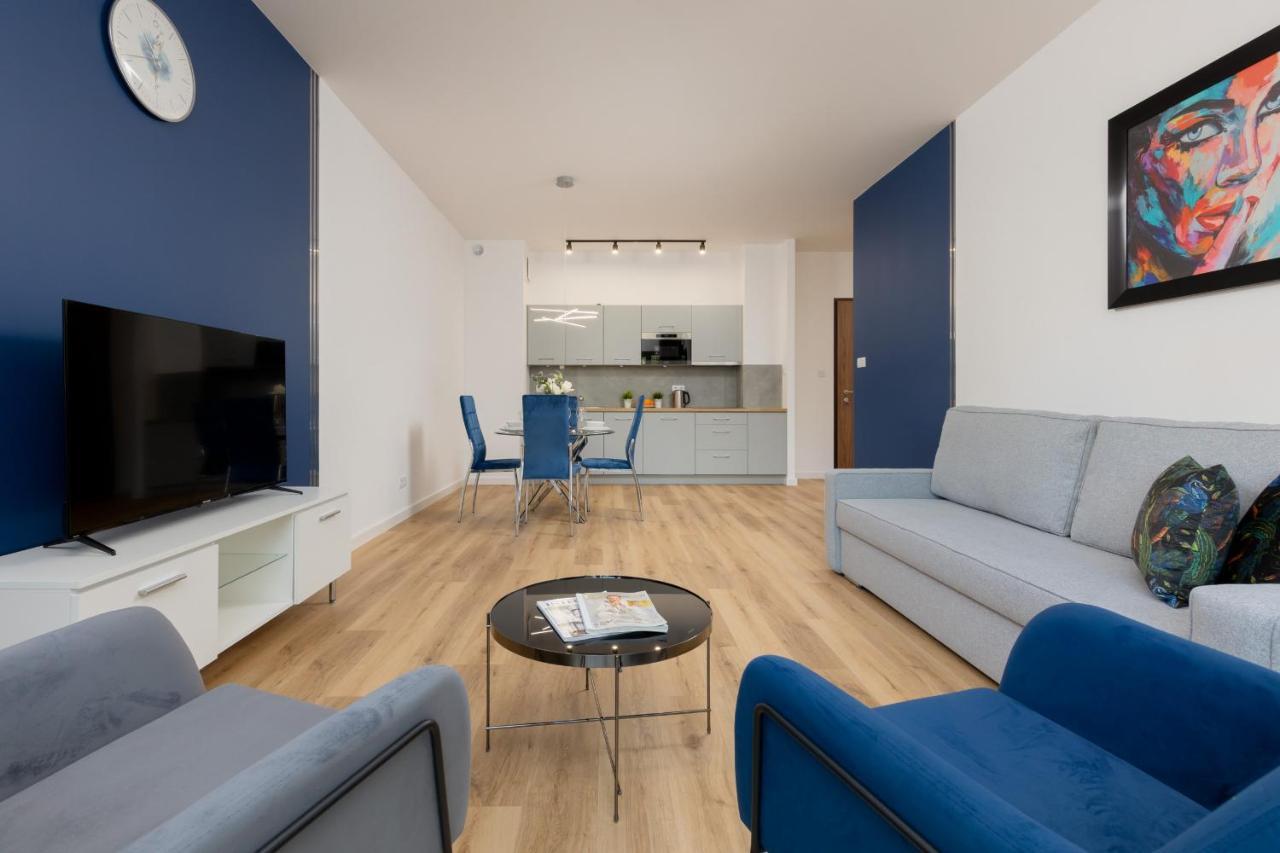 Apartment Avenue Solidarnosci On Wola By Noclegi Renters Varsavia Esterno foto