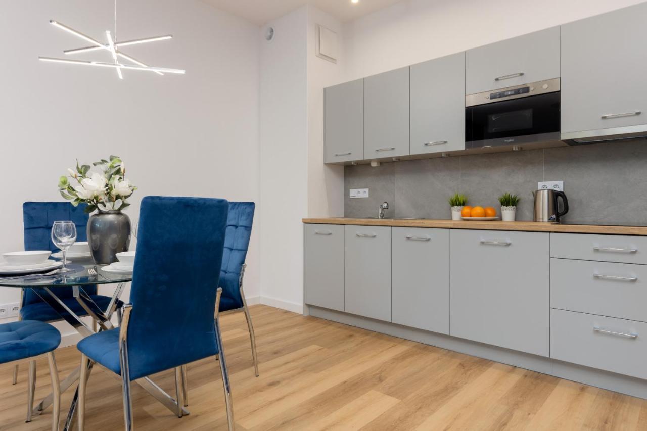 Apartment Avenue Solidarnosci On Wola By Noclegi Renters Varsavia Esterno foto